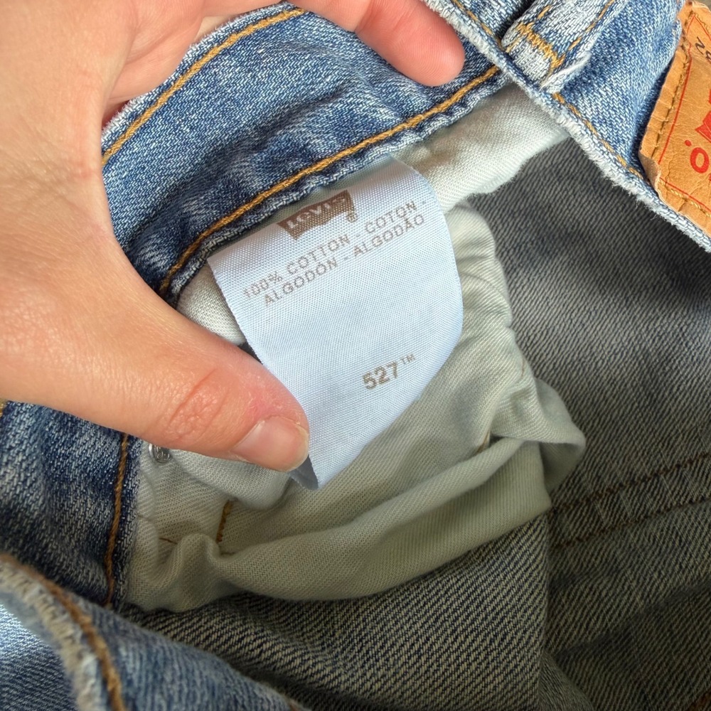 Levis 527 Slim Bootcut Jeans Mens 34x32 Light Wash Blue Denim 100% Cotton - Picture 4 of 8